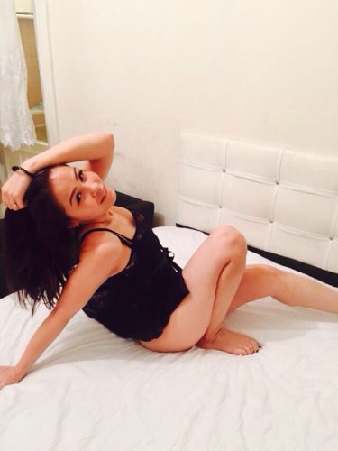 Atakent Residence'da Tutkunuzu Alevlendirecek Escort